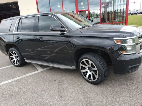 Used 2015 Chevrolet Tahoe 2WD image 2