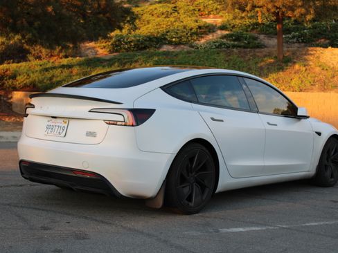 Used 2024 Tesla Model 3 Performance image 10