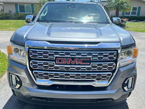Used 2021 GMC Canyon Denali image 8