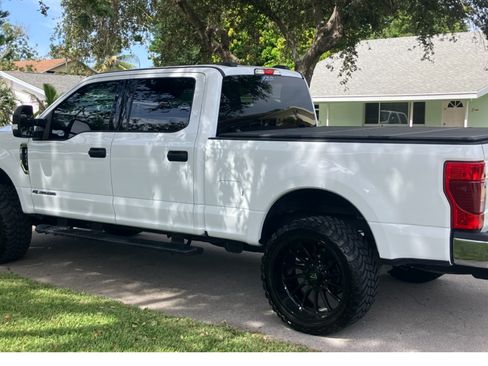 Used 2022 Ford F250 XLT AWD/4WD image 11