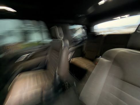 Used 2025 GMC Yukon Denali Ultimate image 10