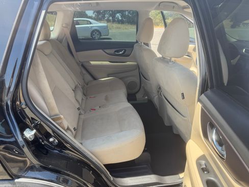 Used 2016 Nissan Rogue S image 13