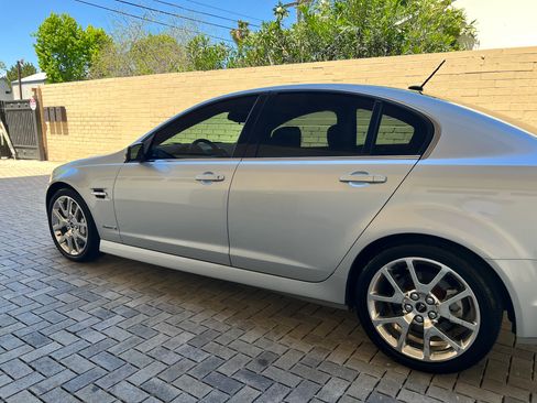 Used 2009 Pontiac G8 GXP image 13