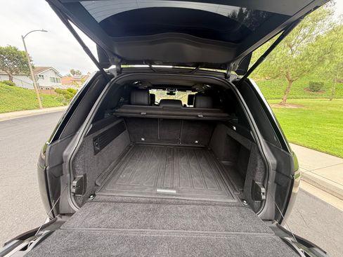 Used 2017 Land Rover Range Rover Supercharged image 27