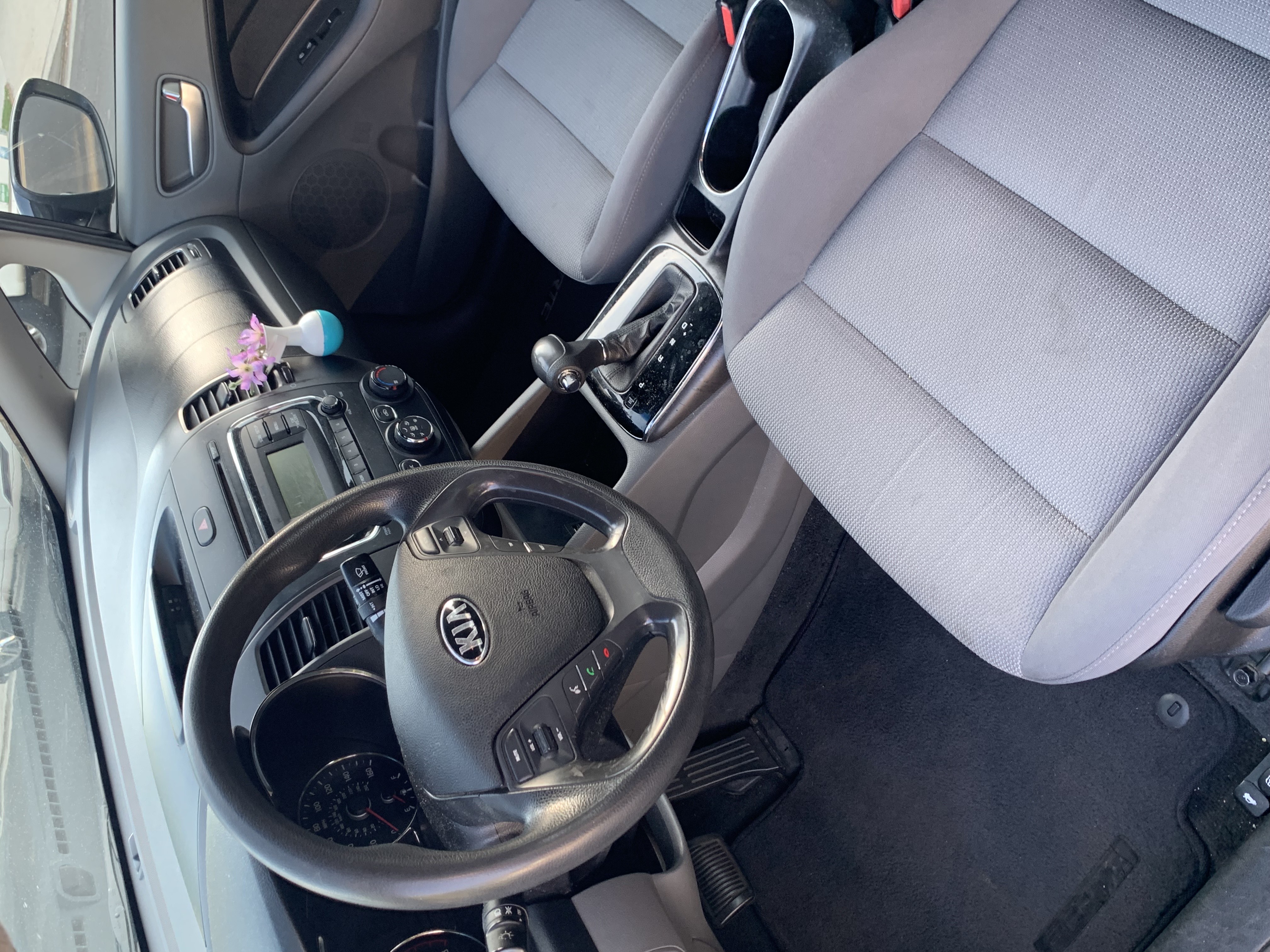 Used 2017 Kia Forte LX FWD image 8