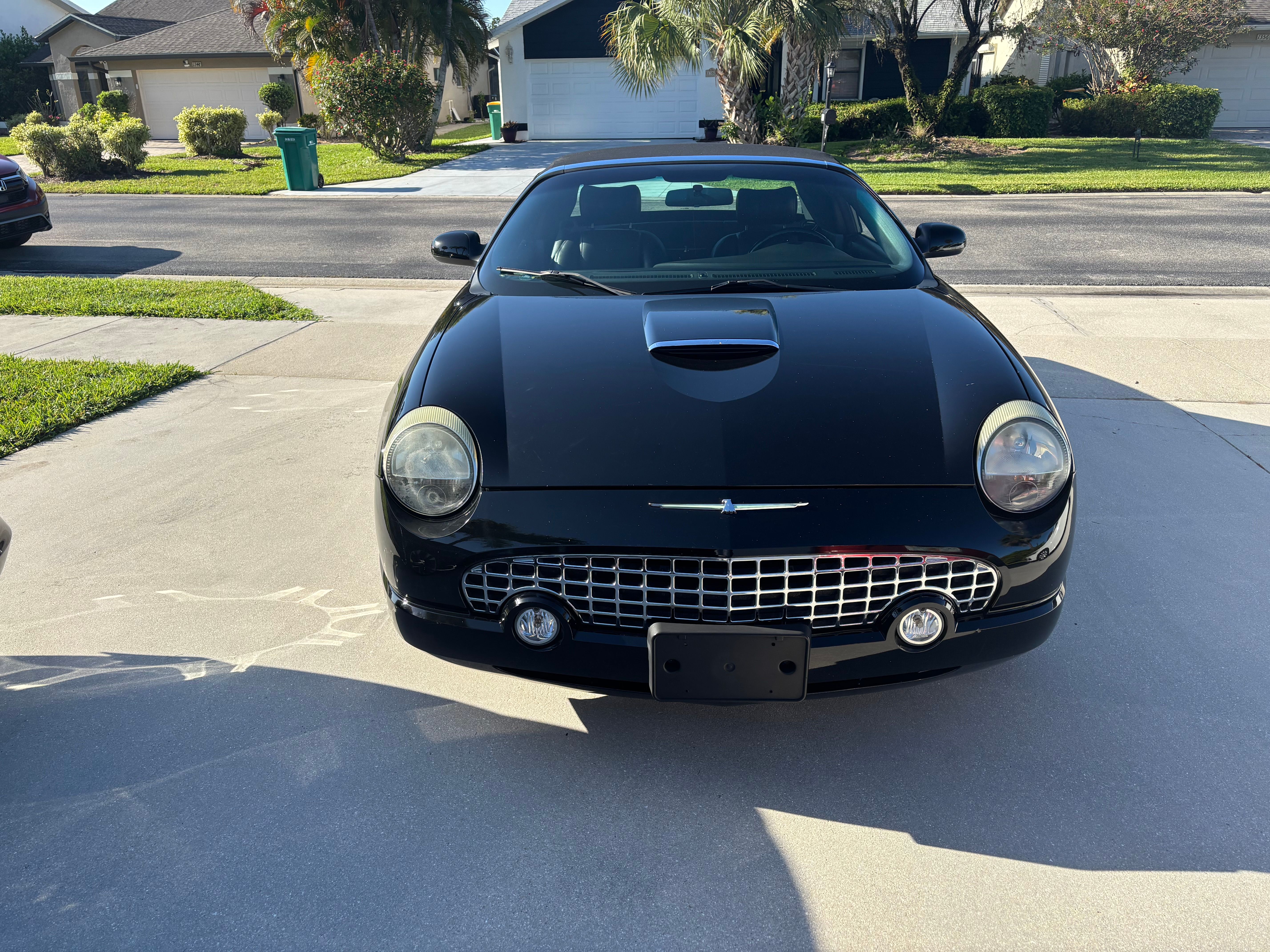 Used 2004 Ford Thunderbird RWD image 2