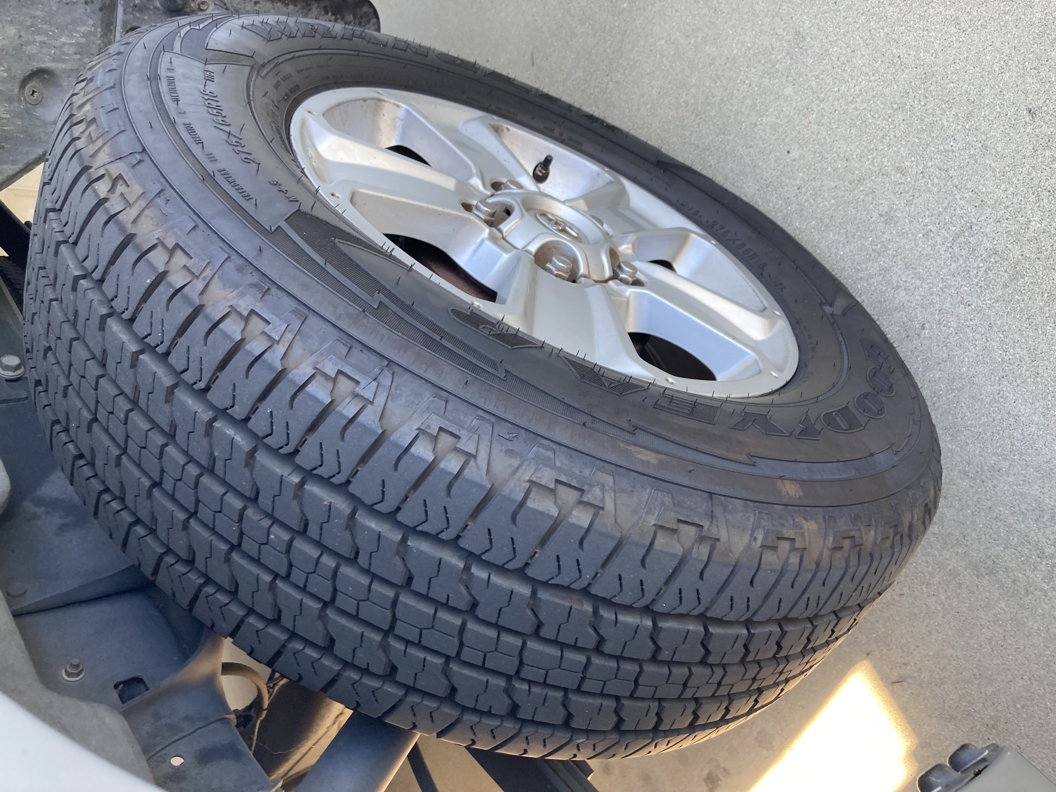 Used 2015 Toyota Tundra SR5 w/ SR5 Upgrade Package RWD image 13