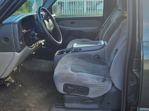 Used 2001 Chevrolet Tahoe LS w/ LS Preferred Equipment Group image 6