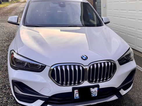Used 2020 BMW X1 xDrive28i image 2