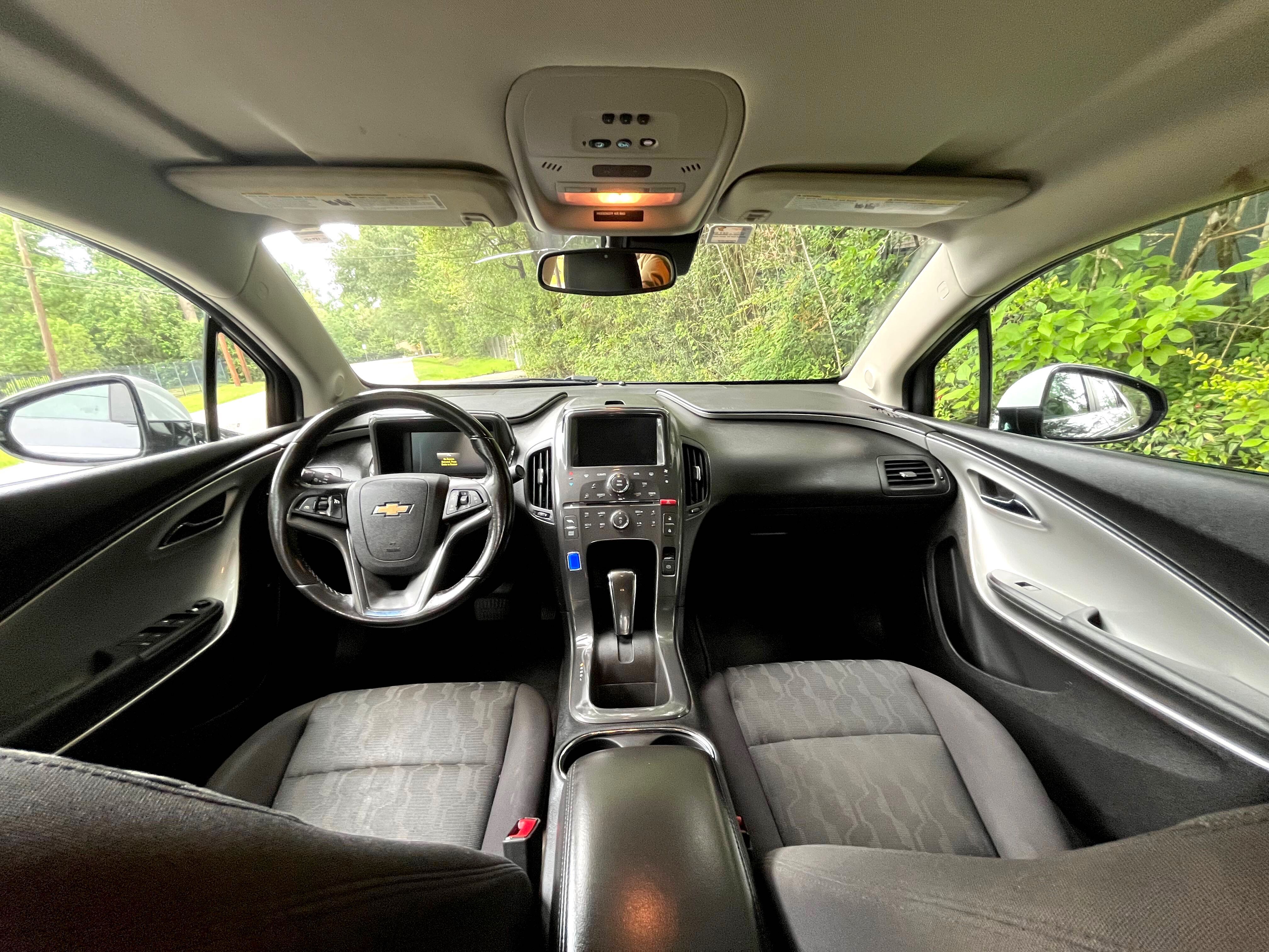 Used 2014 Chevrolet Volt w/ Enhanced Safety Package 1 FWD image 13