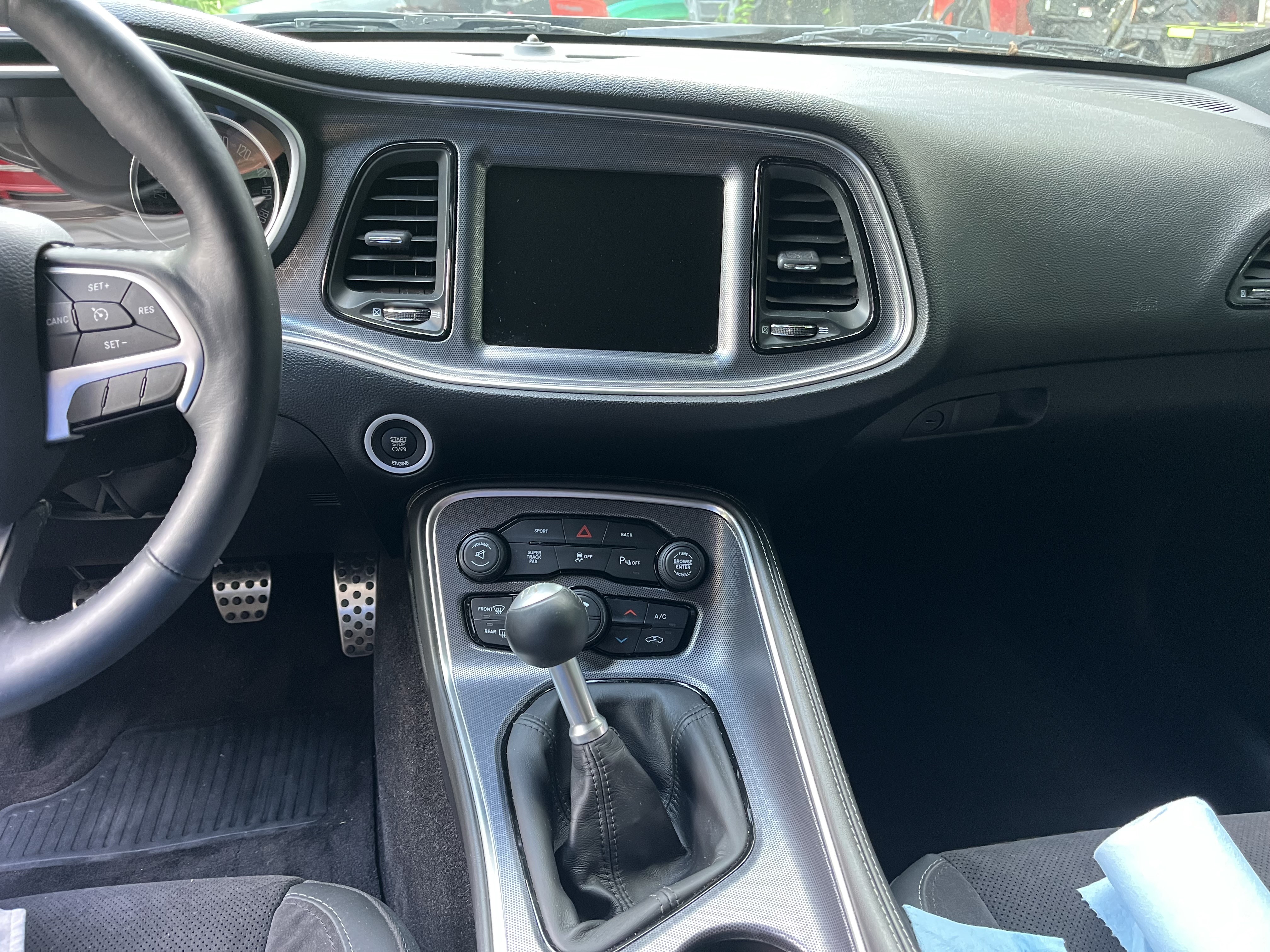 Used 2016 Dodge Challenger R/T Scat Pack w/ Leather Interior Group RWD image 5