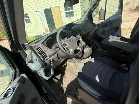 Used 2017 Ford Transit 250 148 Medium Roof image 2