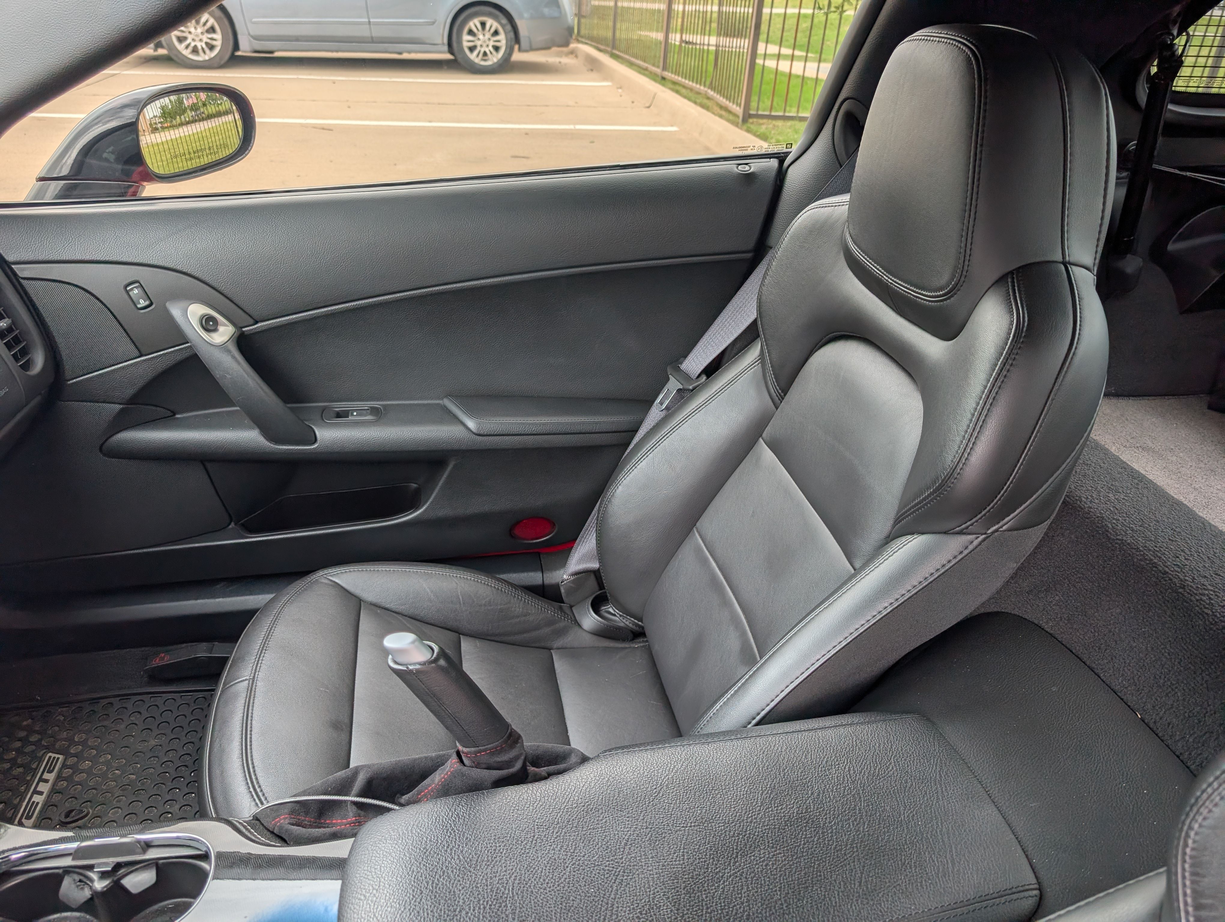Used 2012 Chevrolet Corvette Coupe RWD image 17