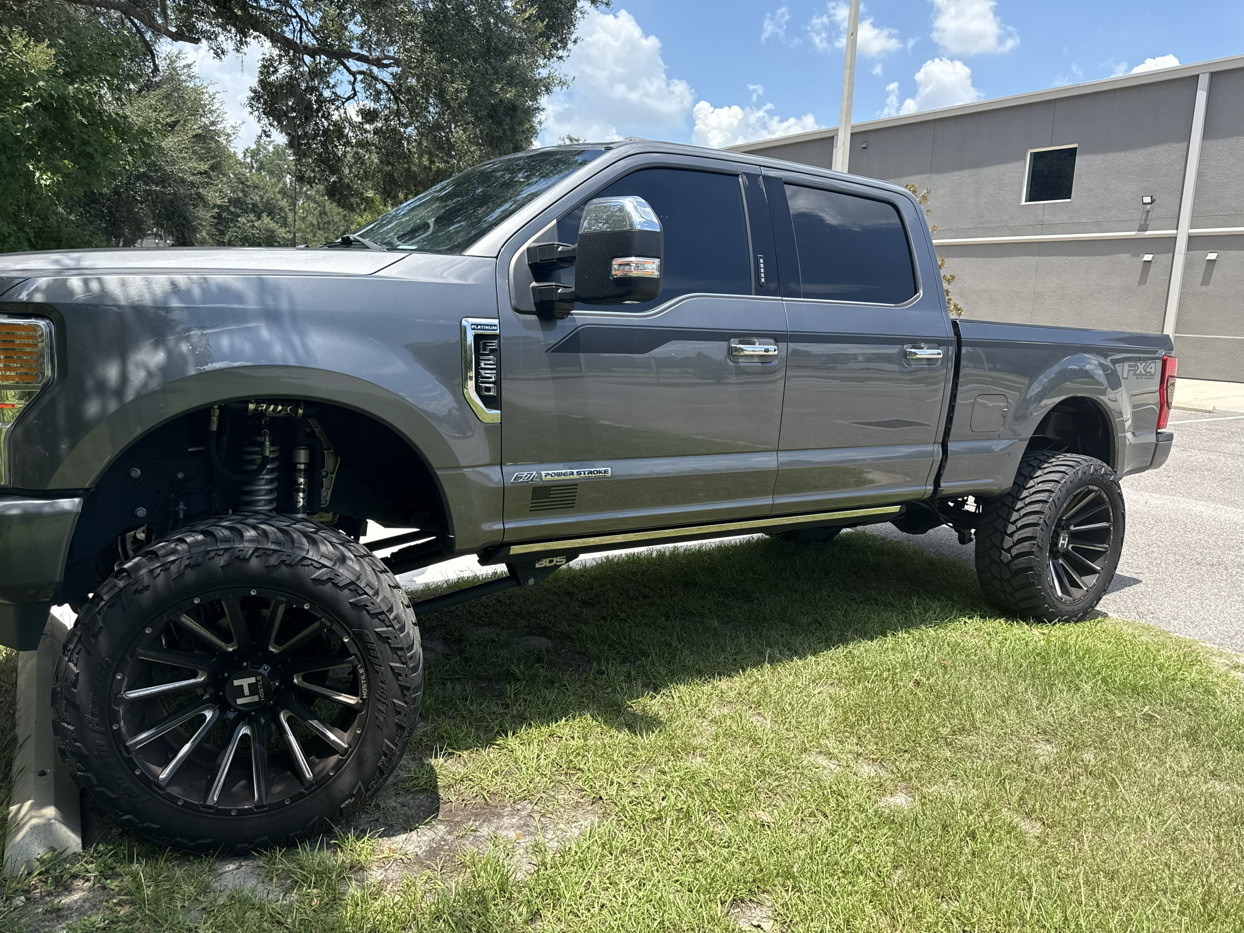 Used 2022 Ford F250 Platinum AWD/4WD image 1