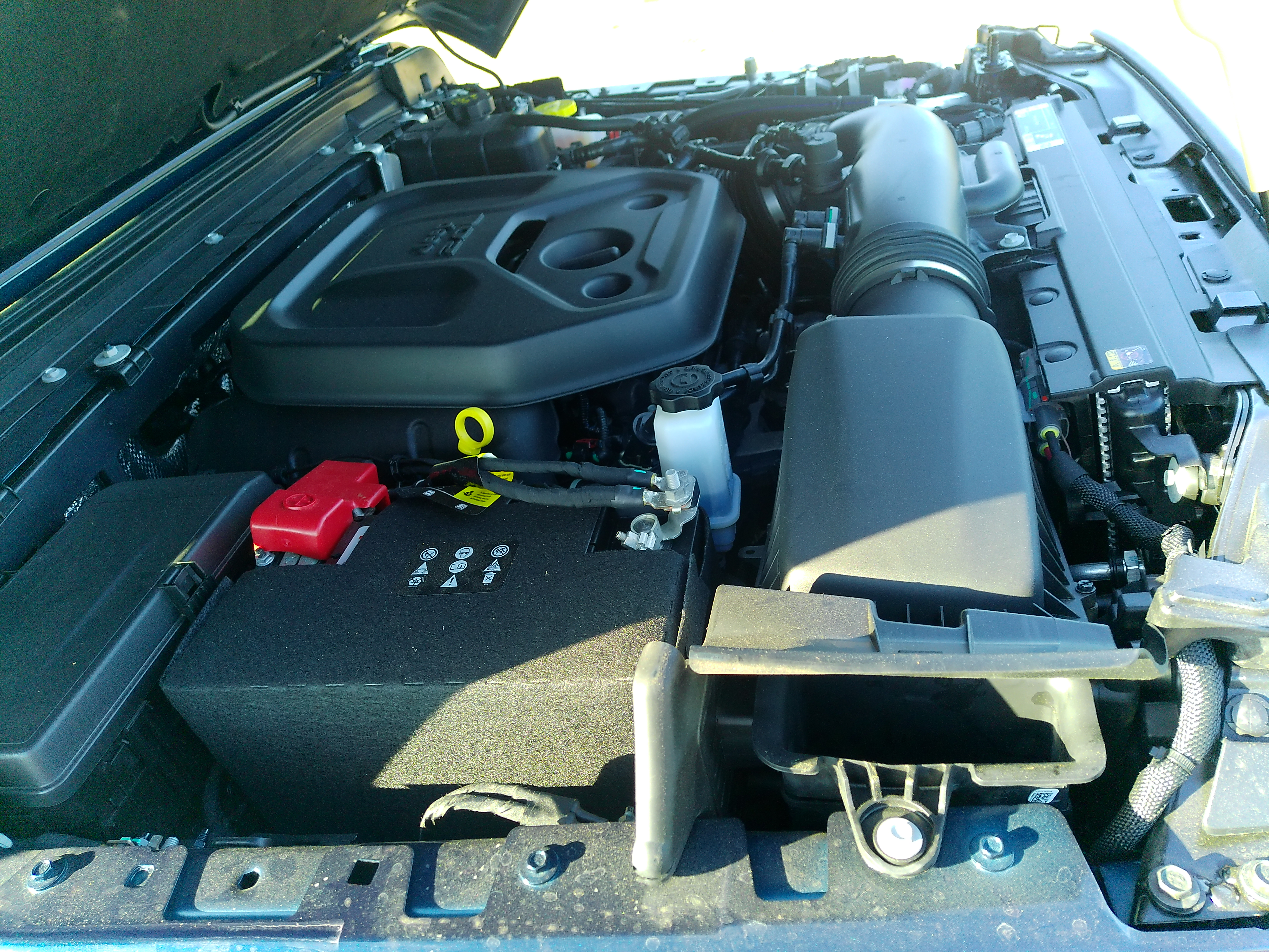 Used 2025 Jeep Wrangler Unlimited Sport AWD/4WD image 16