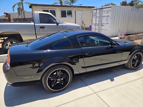 Used 2008 Ford Mustang GT RWD image 5
