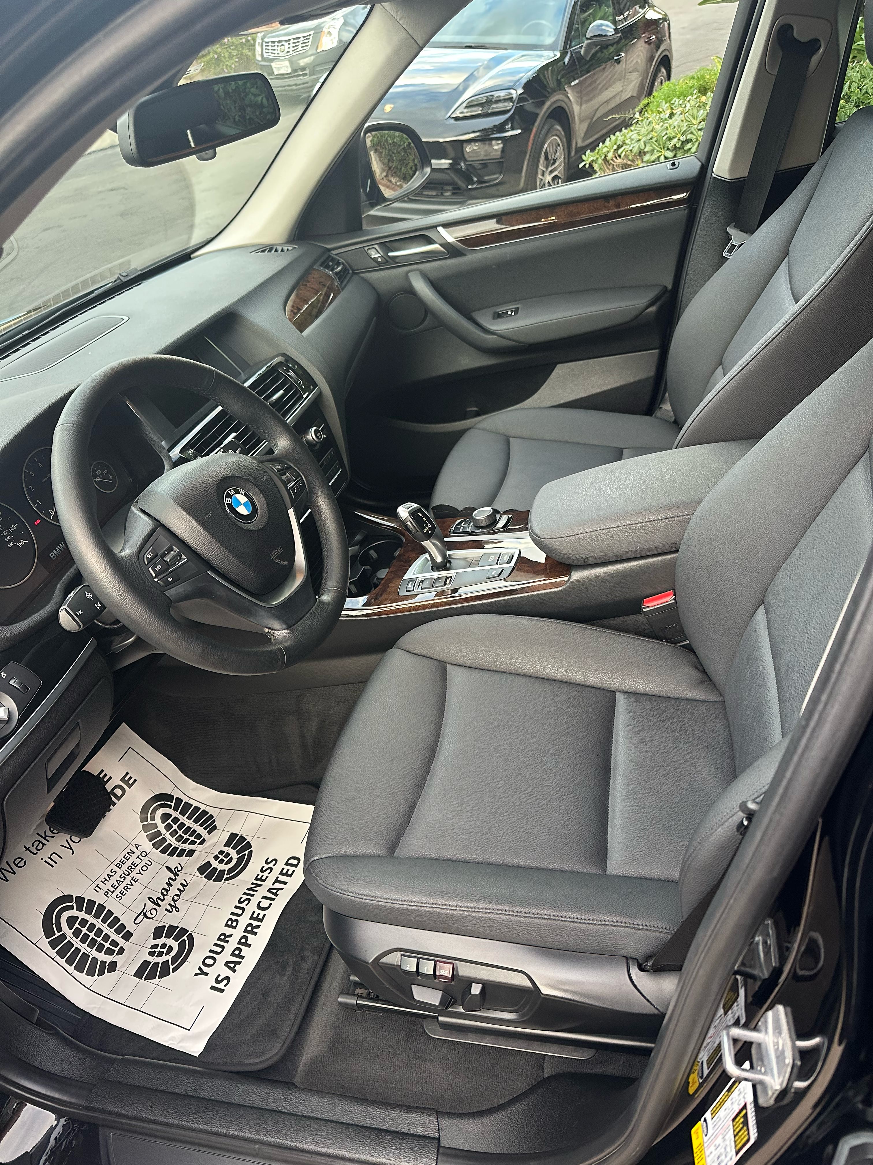 Used 2017 BMW X3 sDrive28i RWD image 9