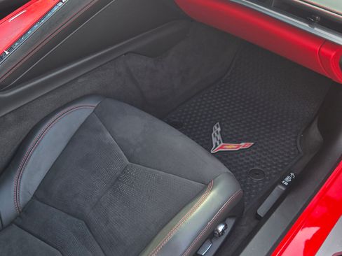 Used 2024 Chevrolet Corvette Z06 w/ Z07 Performance Package RWD image 10