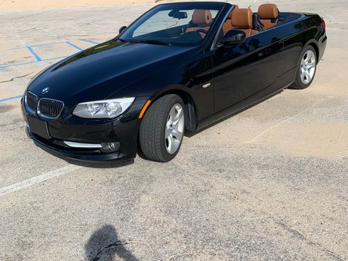 Used 2013 BMW 335i Convertible image 8