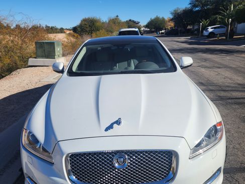 Used 2013 Jaguar XJ AWD image 1