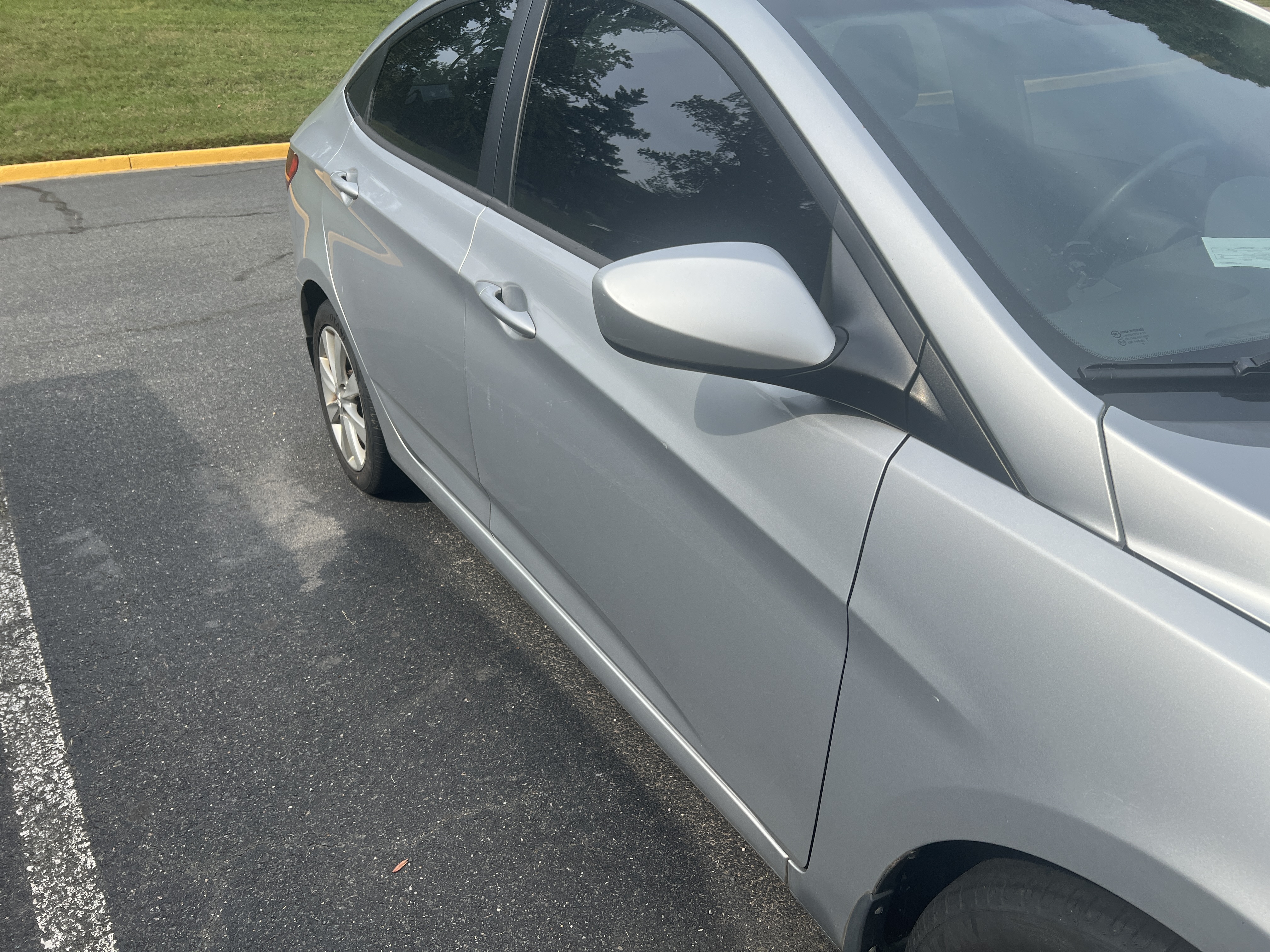 Used 2012 Hyundai Accent GLS w/ Premium Pkg 3 FWD image 21