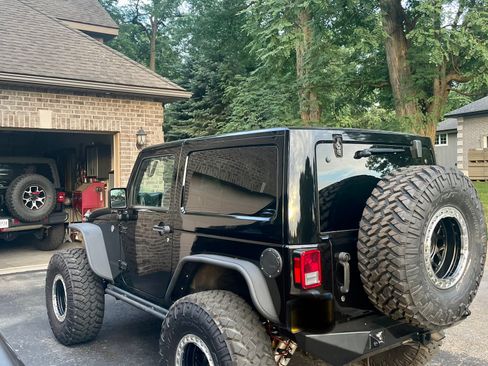 Used 2016 Jeep Wrangler Sport image 4