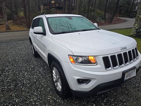 Used 2016 Jeep Grand Cherokee Laredo w/ Quick Order Package 23E image 27