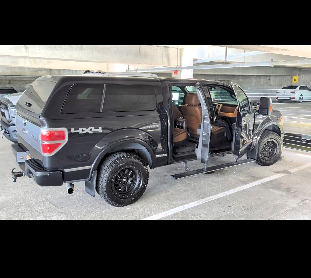 Used 2013 Ford F150 Platinum AWD/4WD image 1