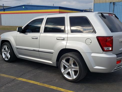 Used 2007 Jeep Grand Cherokee SRT8 w/ SRT Option Group I image 9