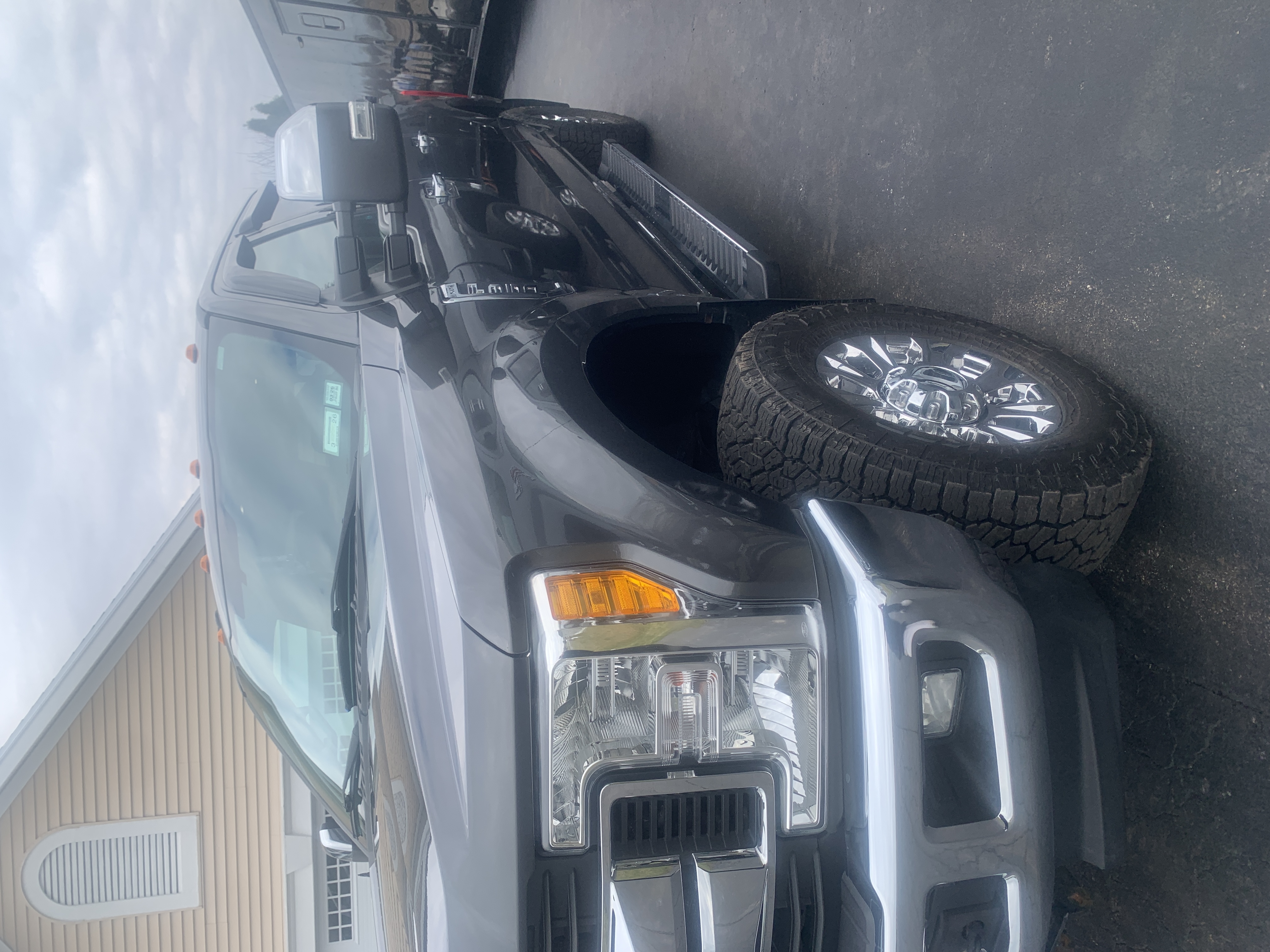 Used 2017 Ford F350 XLT AWD/4WD image 2