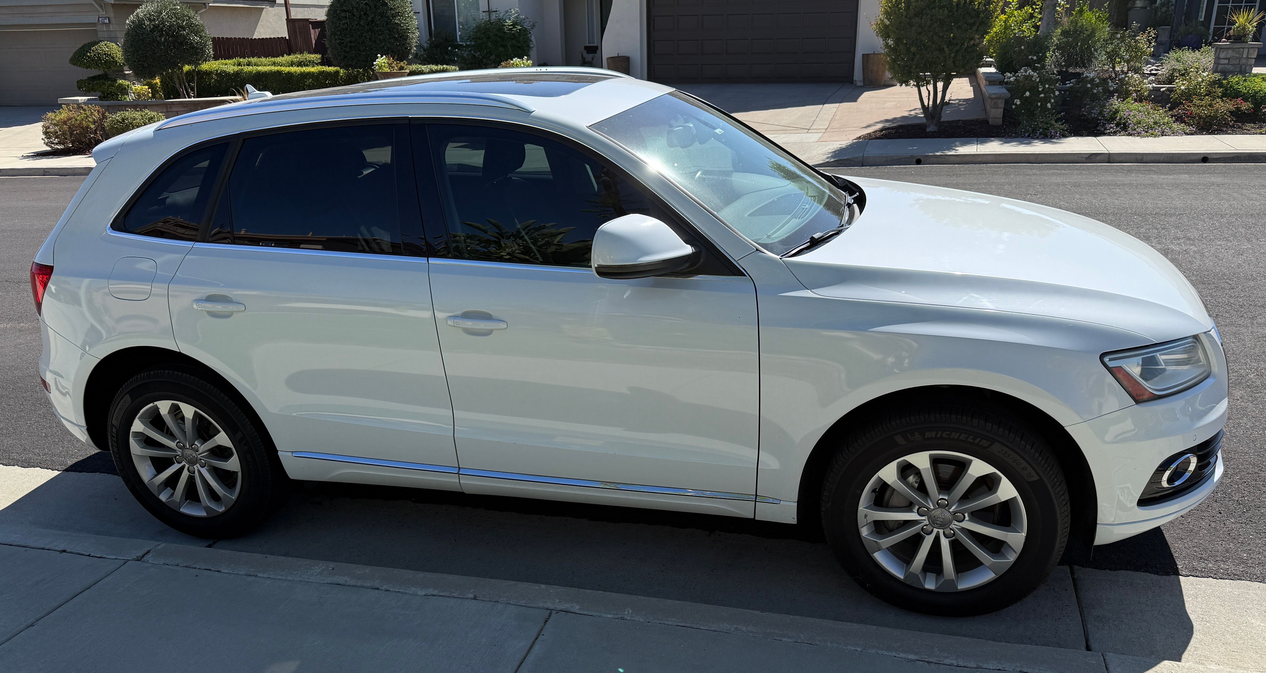 Used 2013 Audi Q5 2.0T Premium Plus w/ Premium Plus Pkg AWD/4WD image 6