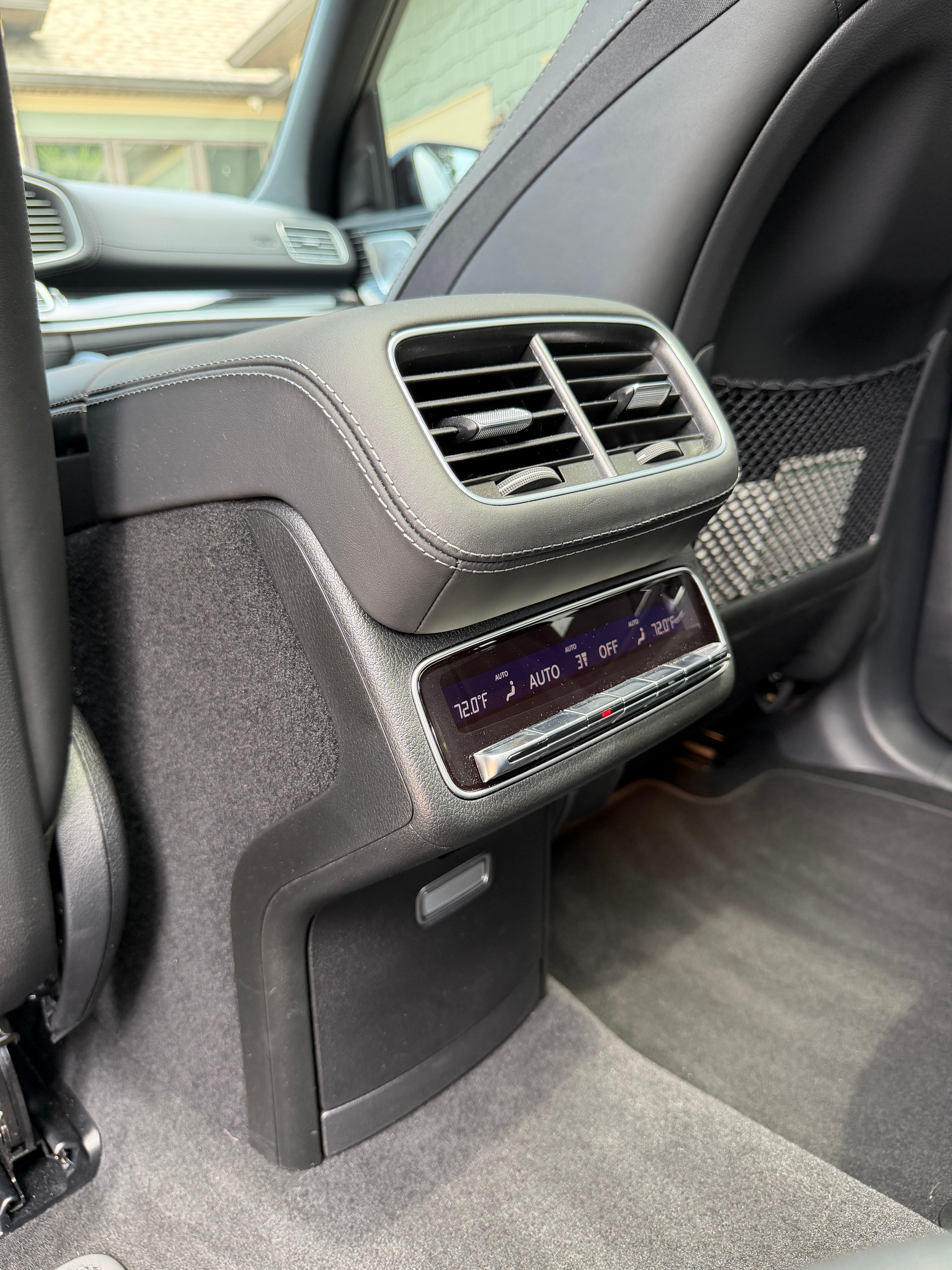 Used 2024 Mercedes-Benz GLS 580 4MATIC image 15
