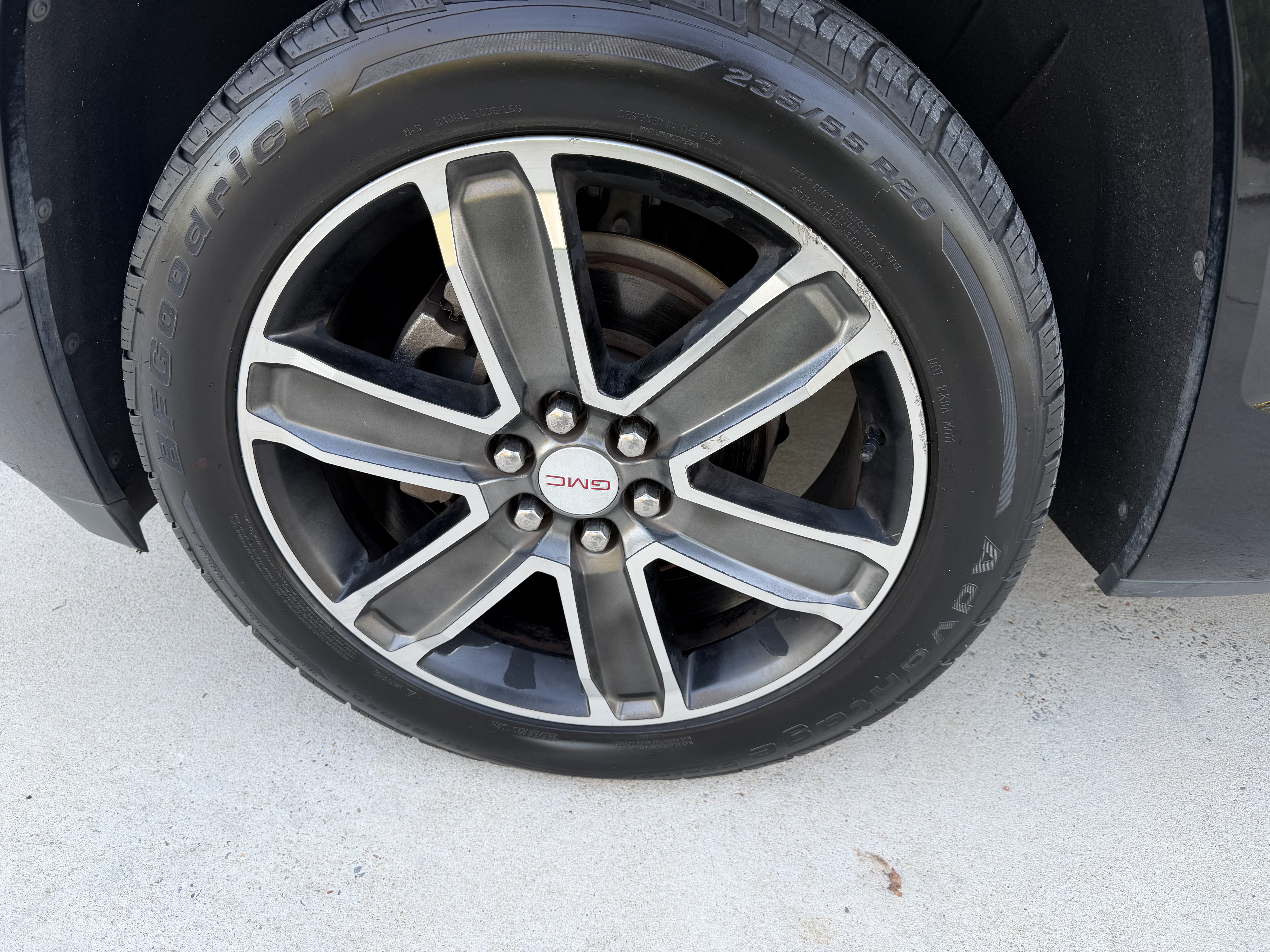Used 2017 GMC Acadia Denali w/ Technology Package FWD image 27
