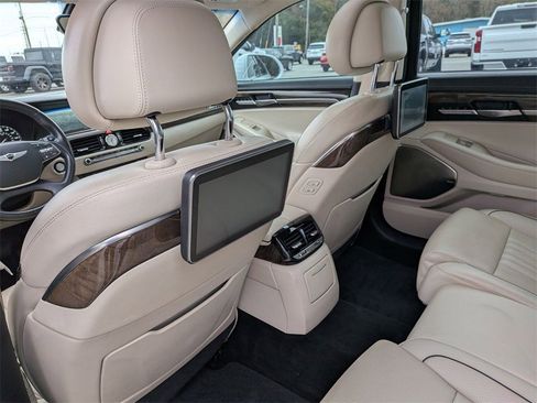Used 2018 Genesis G90 5.0 Ultimate RWD image 23
