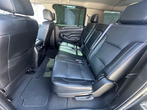 Used 2019 GMC Yukon XL SLE w/ HD Trailering Package RWD image 6