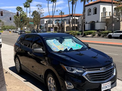 Used 2018 Chevrolet Equinox LS FWD image 11