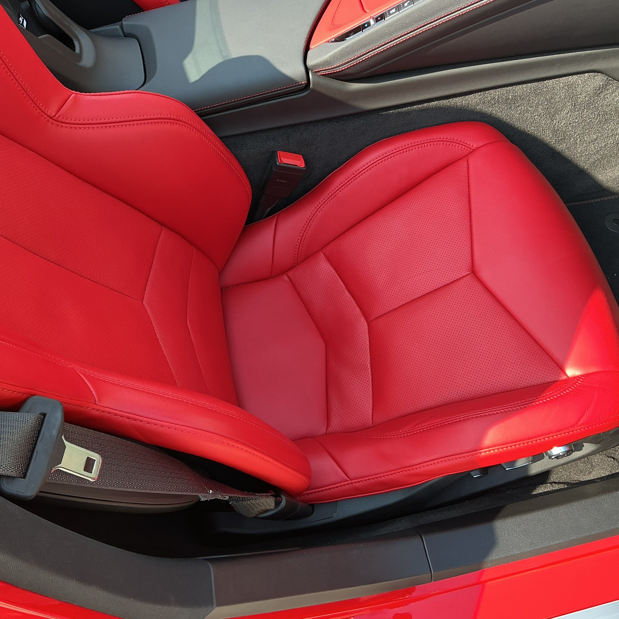 Used 2022 Chevrolet Corvette Stingray Preferred Conv w/ Battery Protection Package RWD image 14