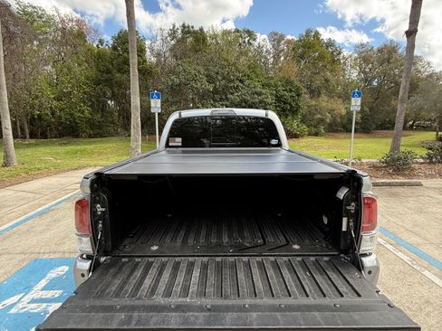 Used 2021 Toyota Tacoma TRD Off-Road w/ Technology Package image 24