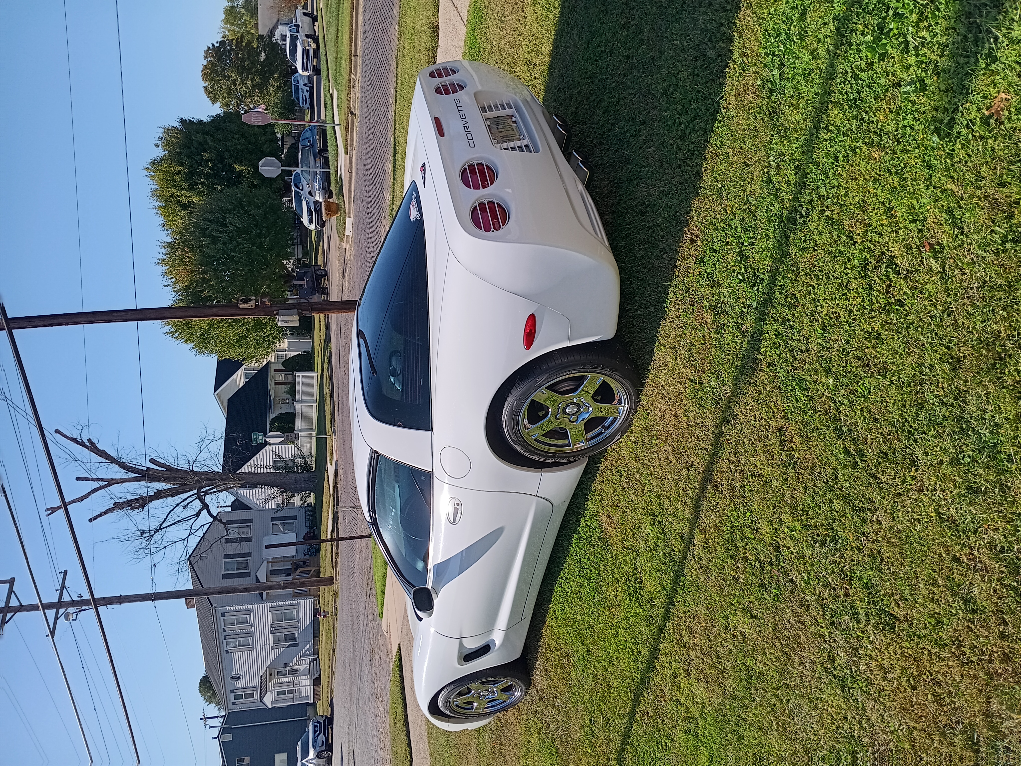 Used 1998 Chevrolet Corvette Coupe RWD image 5