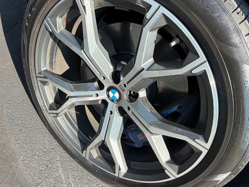 Used 2021 BMW X5 M50i w/ Executive Package AWD/4WD image 6