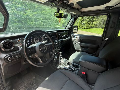 Used 2022 Jeep Wrangler Unlimited Sport AWD/4WD image 14
