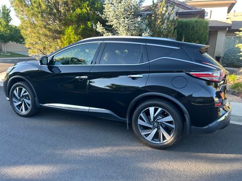Used 2018 Nissan Murano Platinum w/ Cargo Package AWD/4WD image 2