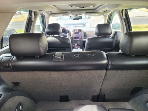 Used 2004 Cadillac SRX w/ Preferred Equipment Group image 17