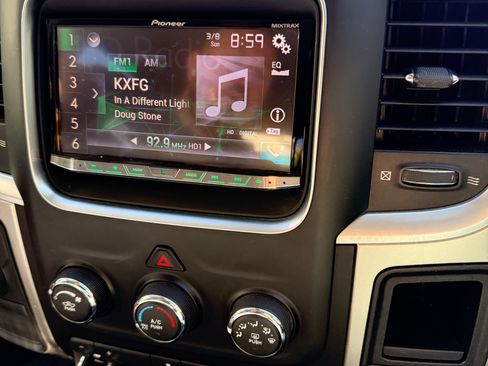 Used 2016 RAM 3500 SLT image 15