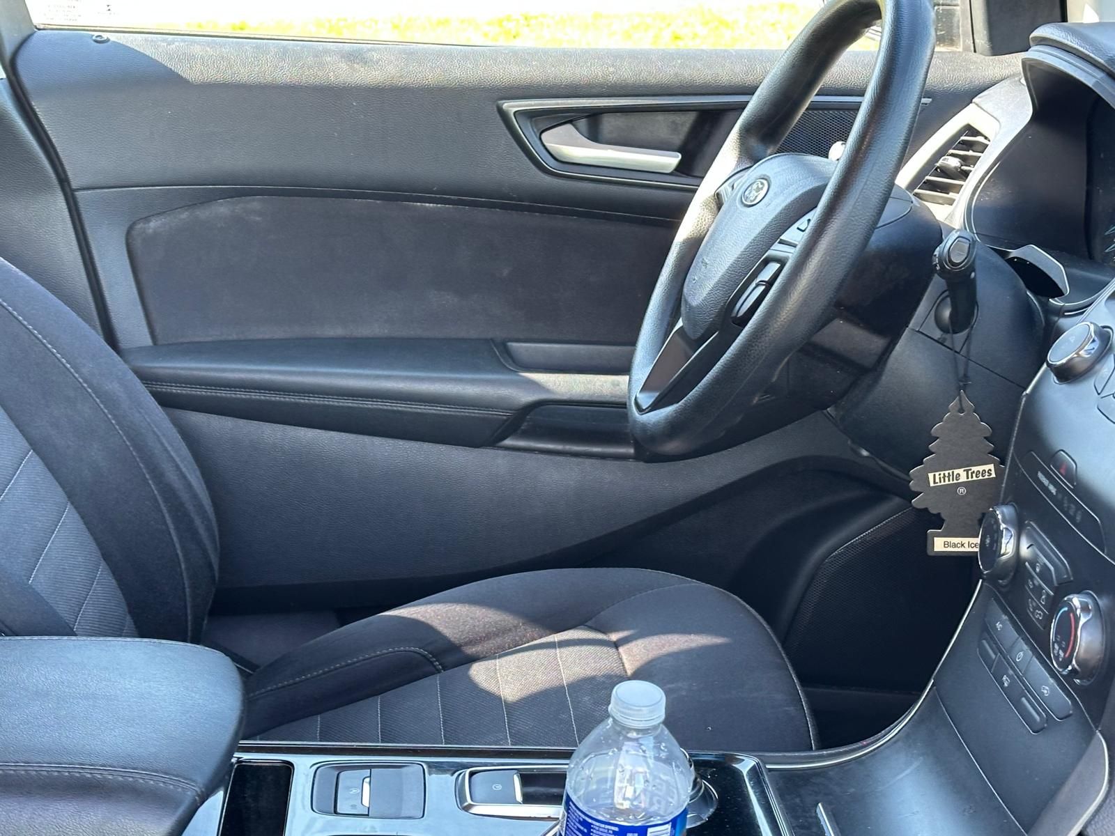 Used 2019 Ford Edge SE w/ Cargo Accessory Package FWD image 9