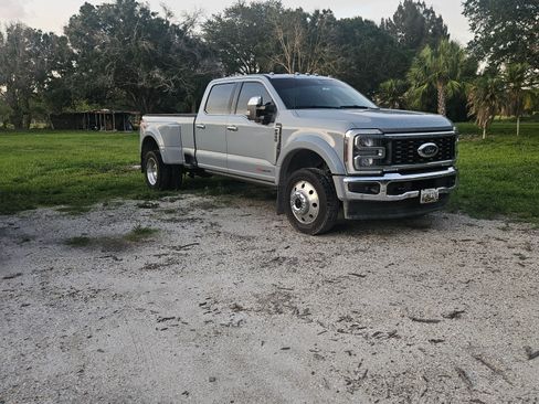 Used 2025 Ford F450 Lariat w/ Lariat Ultimate Package AWD/4WD image 6
