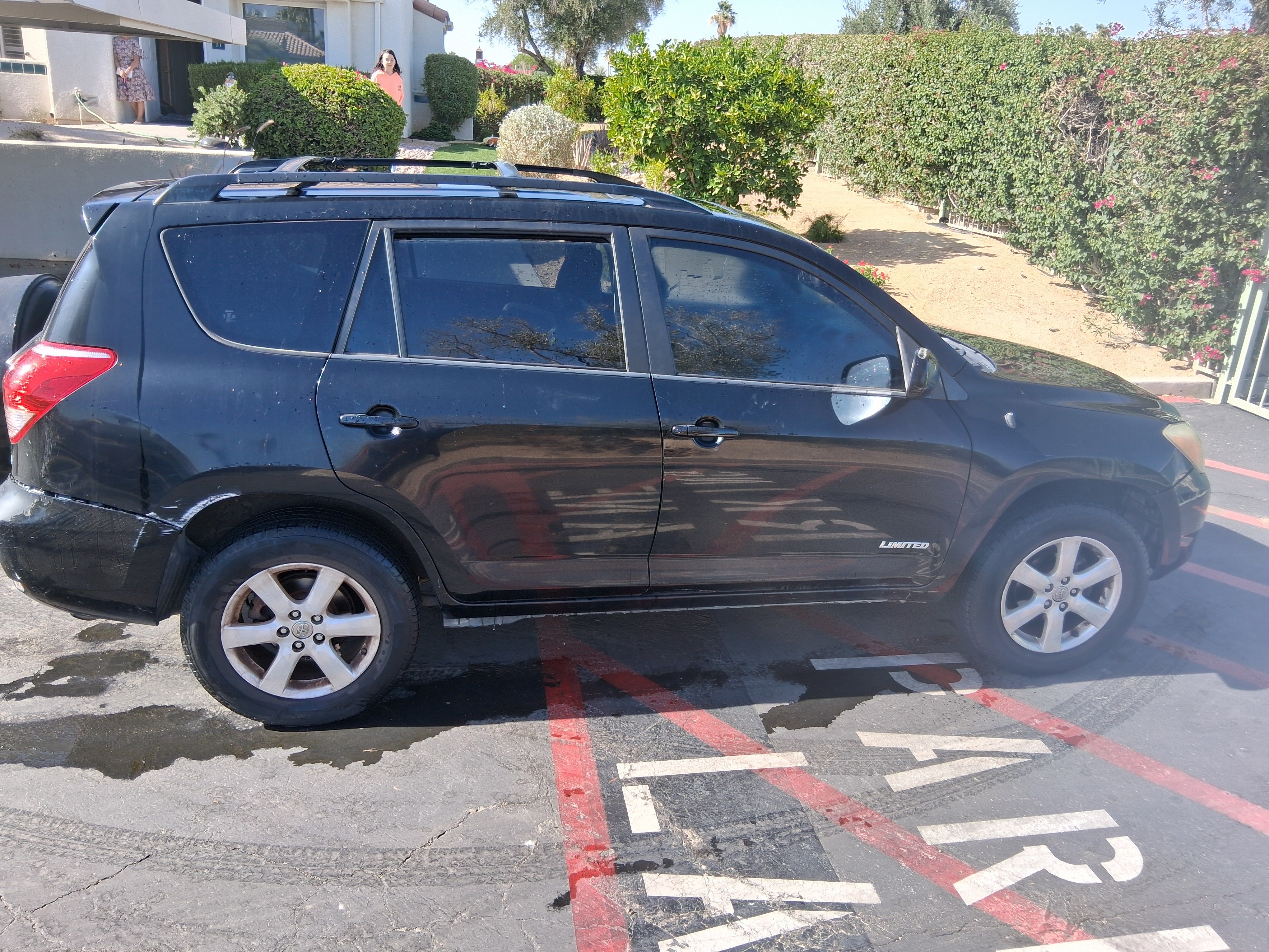 Used 2008 Toyota RAV4 Limited AWD/4WD image 4