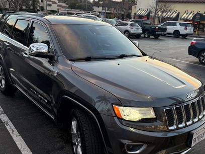 Used 2015 Jeep Grand Cherokee Overland w/ Advanced Technology Group