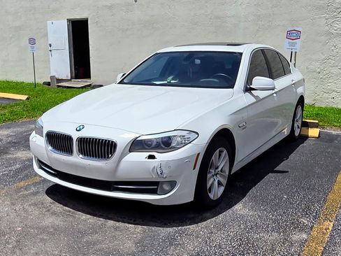 Used 2012 BMW 528i xDrive Sedan image 8