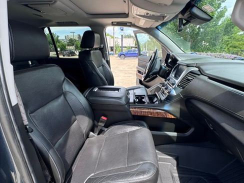 Used 2020 Chevrolet Tahoe Premier RWD image 17
